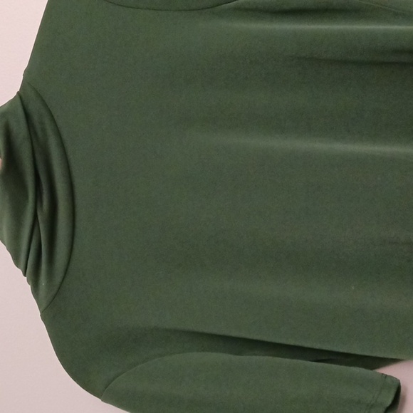 Michael Kors Green Short Sleeve Turtleneck Top size Small St. Patrick's - Picture 3 of 11